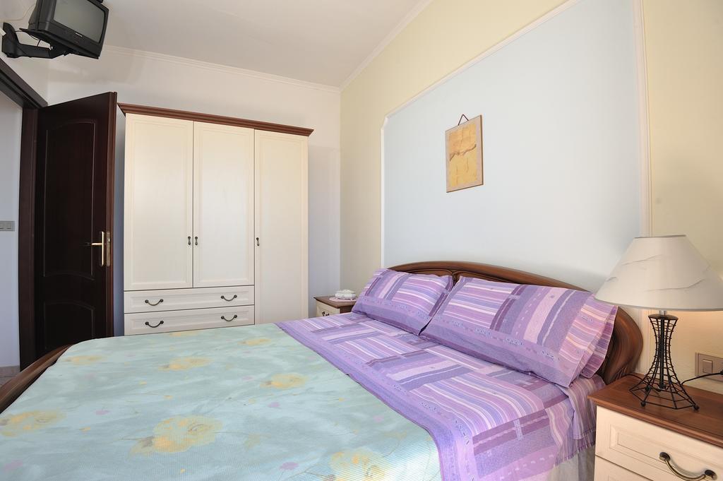 Apartments Baunei Room photo